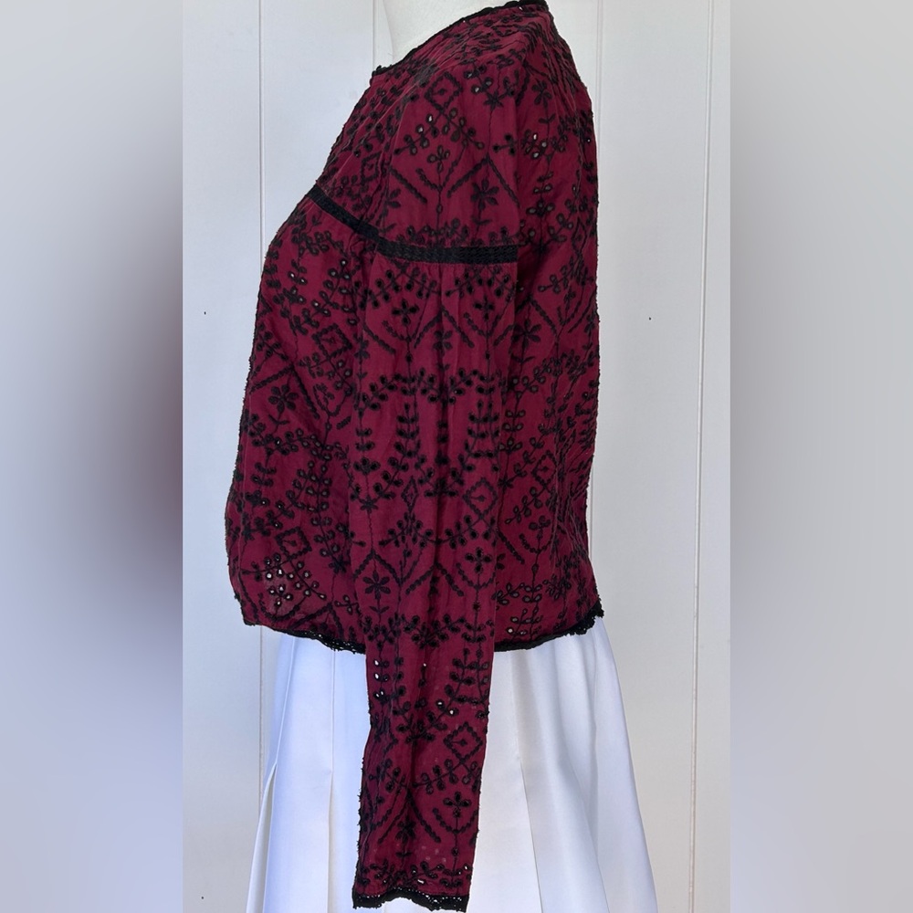 Zara Basic Women’s Maroon/Black Embroidered Eyelet Top Long Sleeves Size Medium - Picture 4 of 8